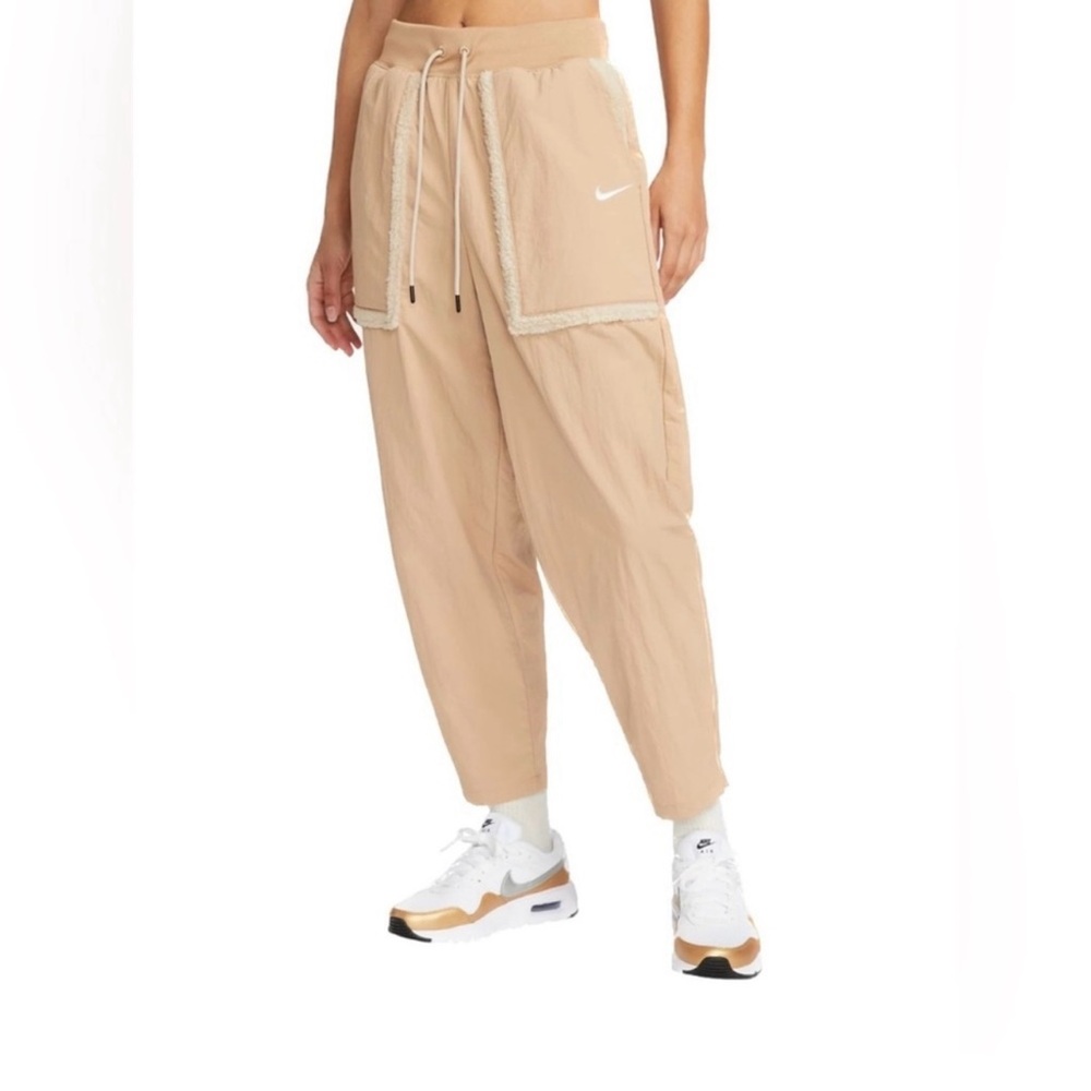 Nike Sportswear Teddy Fleece Sherpa Trim Track Jogger Pants - NWOT - Size Small